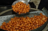 زولبیا و بامیه مناسب افطاری و سحری نیست